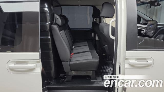 Hyundai Staria 2024 — ფოტო 12/20