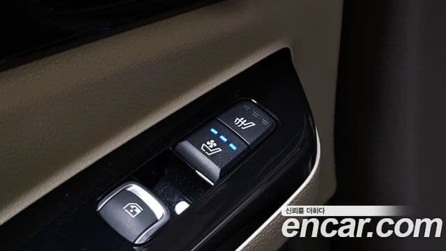 Kia Carnival 2023 — Şəkil 18/20