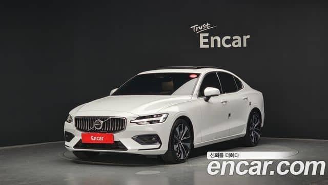 Volvo S60, 2024