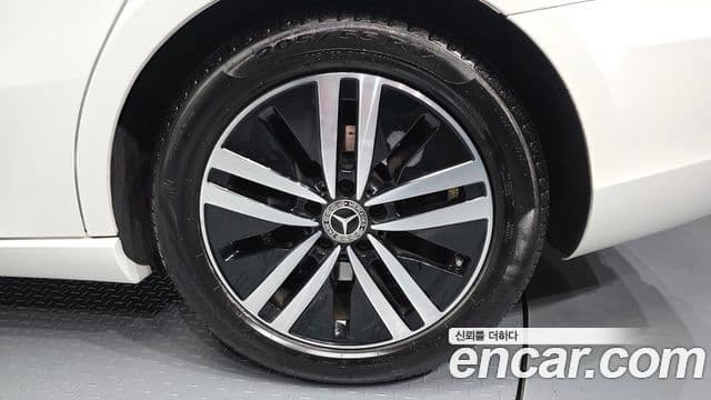 Mercedes-Benz A-Class 2022 — фото 5 из 20