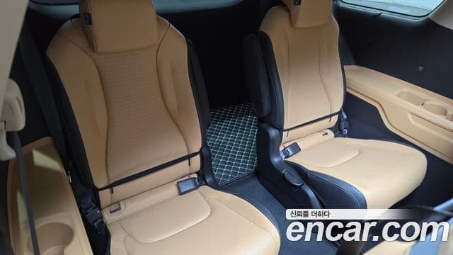 Kia Carnival 2021 — Фото 13/20