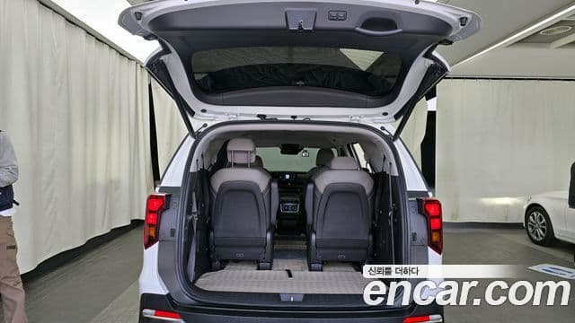 Kia Carnival 2024 — Фото 20/20
