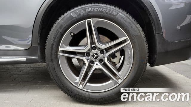 Mercedes-Benz GLC-Class 2021 — ფოტო 4/20