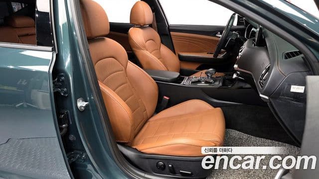 Kia Stinger 2023 — Şəkil 11/20
