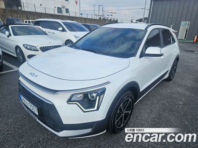 Kia Niro 2024 — ფოტო 10/20