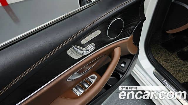 Mercedes-Benz E-Class, 2022