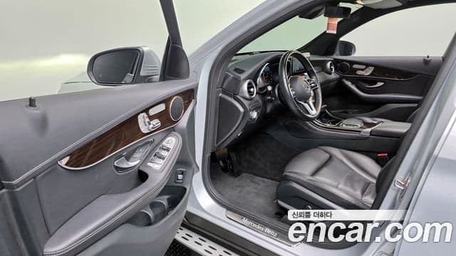 Mercedes-Benz GLC-Class 2020 — Şəkil 11/20