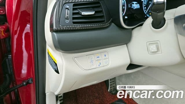 Genesis G70 2020 — ფოტო 16/20