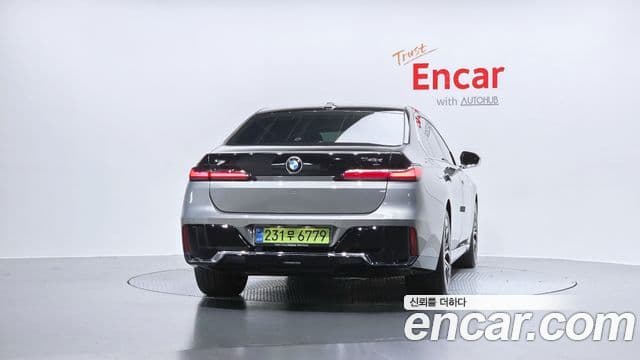 BMW 7 Series 2025 — фото 4 из 20