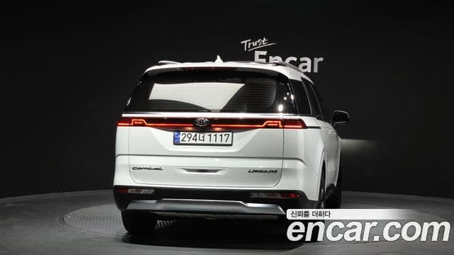 Kia Carnival 2020 — ფოტო 3/20