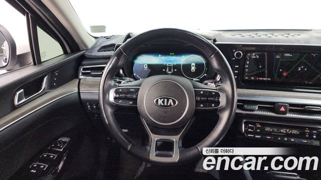 Kia K5 2020 — ფოტო 13/20