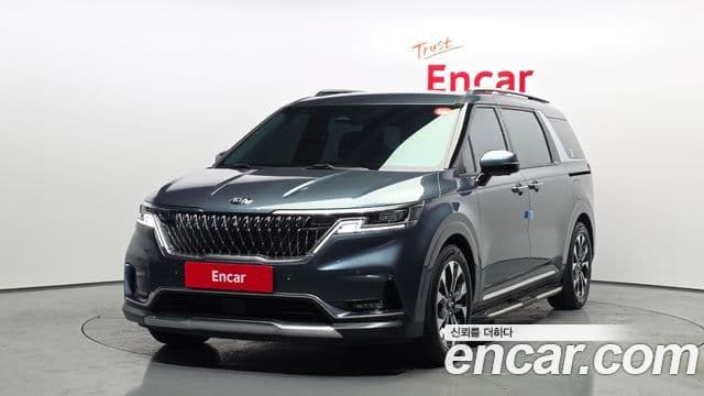 Kia Carnival 2021 — Фото 1/20