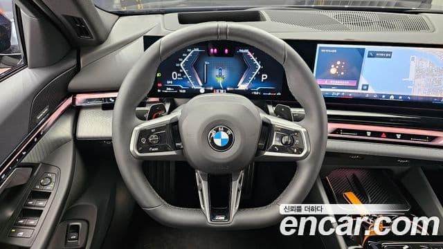 BMW 5 Series 2025 — ფოტო 13/20