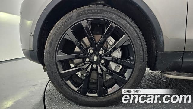 Land Rover Discovery 5 2023 — фото 5 из 20