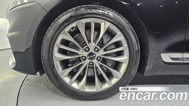 Kia The K9 2023 — фото 5 из 20