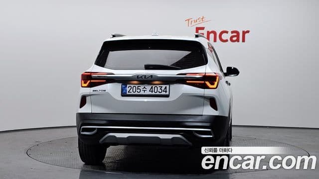 Kia Seltos 2021 — фото 4 из 20