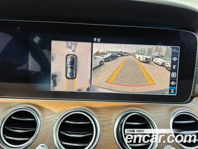 Mercedes-Benz E-Class 2018 — фото 20 из 20