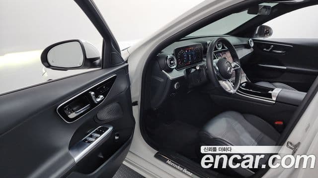 Mercedes-Benz C-Class 2023 — Şəkil 10/20