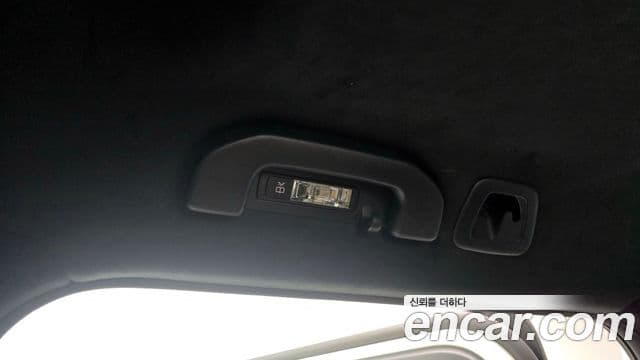 Mercedes-Benz G-Class 2023 — Photo 1/33