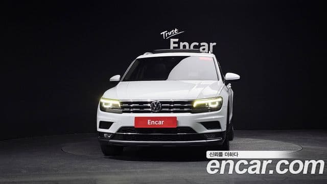 Volkswagen Tiguan 2018 — ფოტო 3/20
