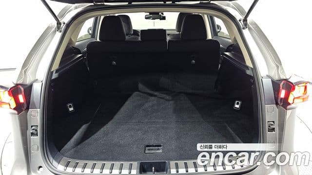Lexus NX300h 2018 — фото 20 из 20