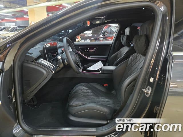 Mercedes-Benz S-Class 2025 — Photo 14/20