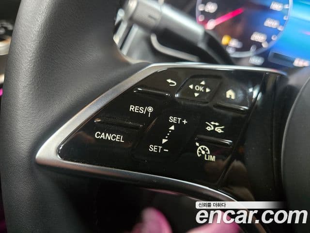Mercedes-Benz S-Class 2025 — Photo 10/20