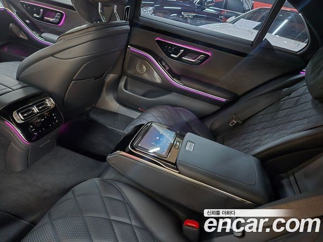 Mercedes-Benz S-Class 2025 — Photo 3/20