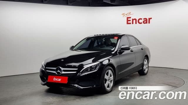 Mercedes-Benz C-Class 2018 — ფოტო 1/20