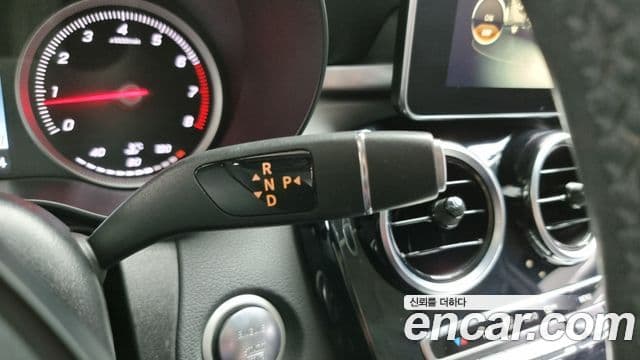 Mercedes-Benz C-Class 2018 — ფოტო 9/20