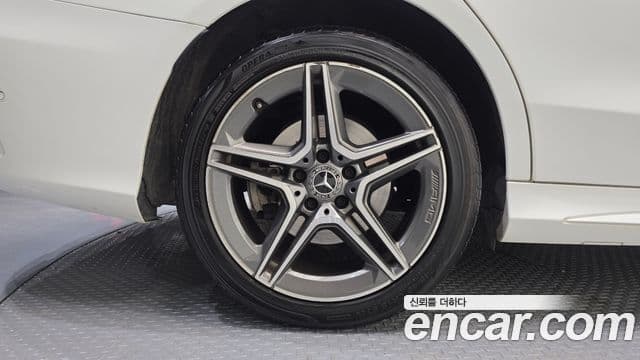 Mercedes-Benz C-Class 2020 — фото 5 из 20