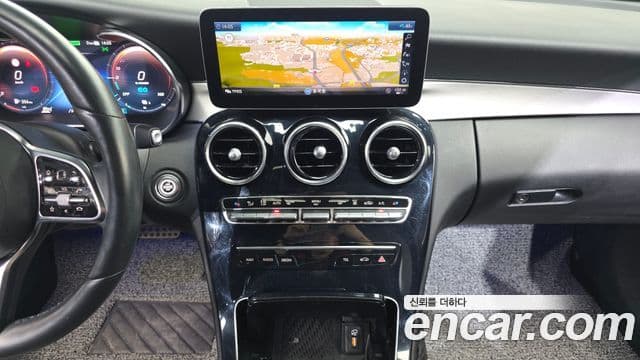 Mercedes-Benz C-Class 2020 — Şəkil 14/20