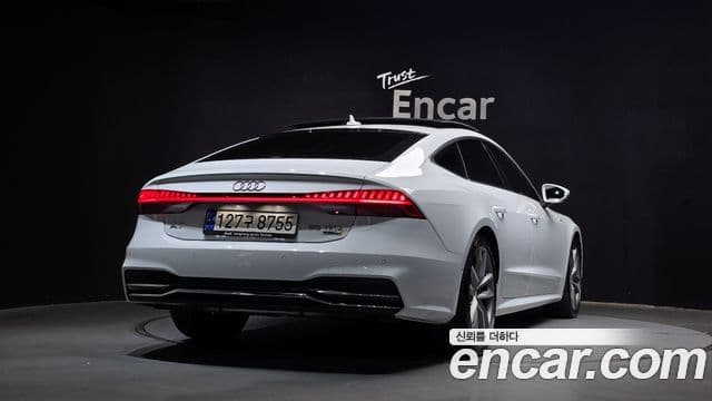 Audi A7 2020 — ფოტო 2/20