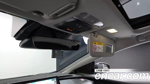 Toyota Prius 2025 — Photo 26/30