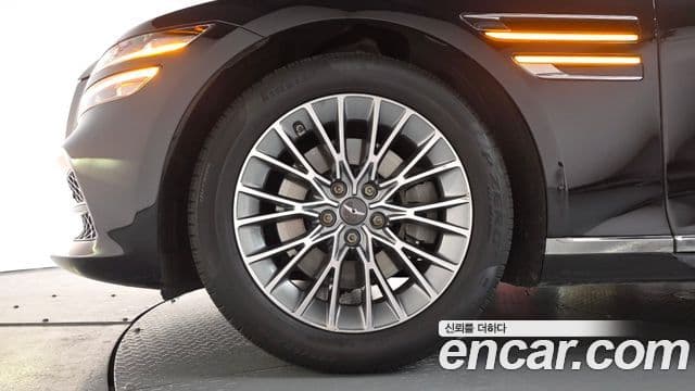 Genesis Electrified G80 2022 — фото 5 из 20