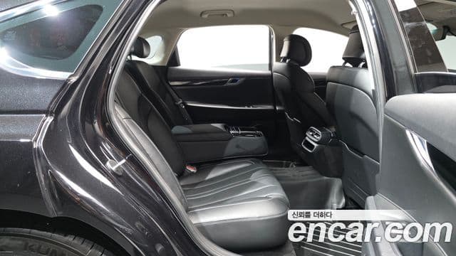 Genesis Electrified G80 2022 — Şəkil 11/20