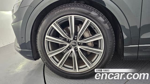 Audi Q8 2021 — Photo 16/20