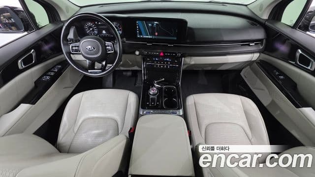 Kia Carnival 2020 — ფოტო 7/20