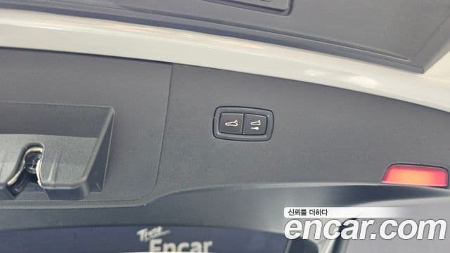 Porsche Cayenne 2022 — Photo 20/32