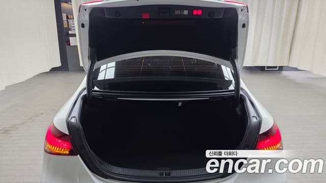 Mercedes-Benz E-Class 2022 — Şəkil 20/20
