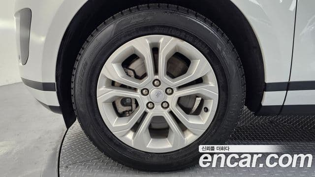 Land Rover Range Rover Evoque 2022 — ფოტო 5/20