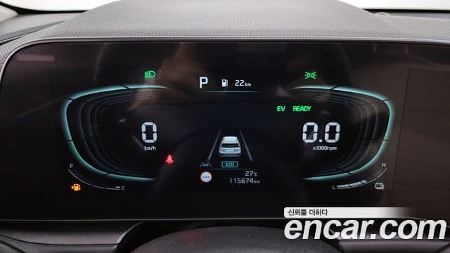 Kia Niro 2022 — ფოტო 8/20