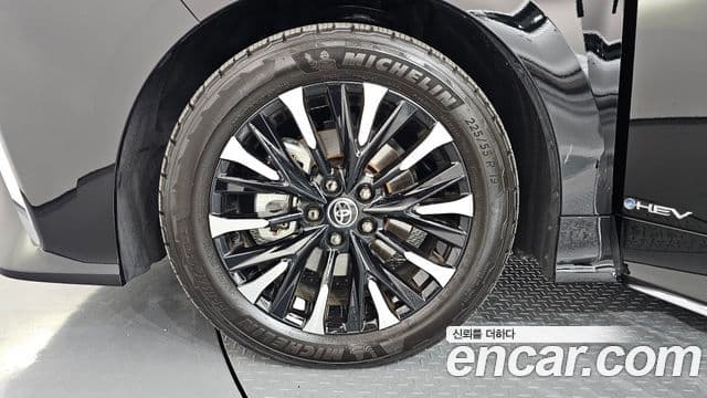 Toyota Alphard 2025 — фото 5 из 20