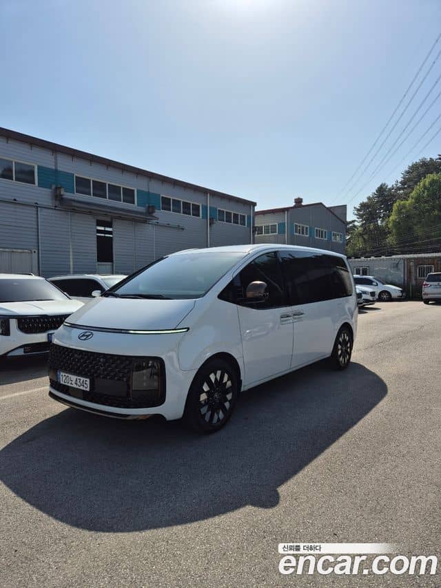 Hyundai Staria, 2024