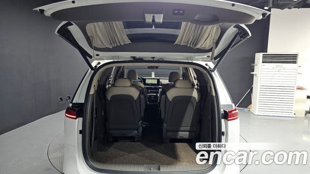 Kia Carnival 2023 — Şəkil 20/20