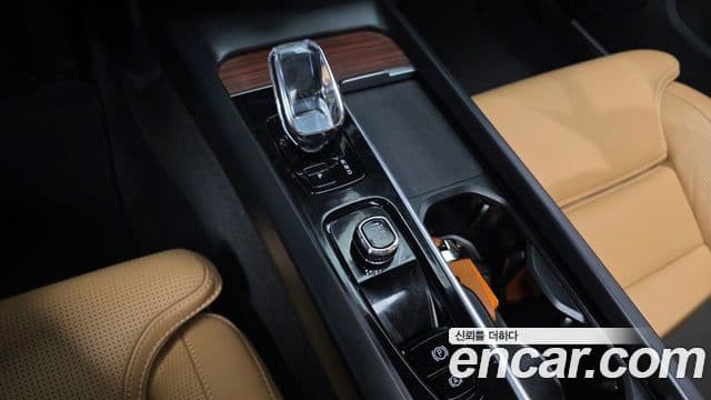 Volvo V60 Cross Country 2023 — ფოტო 9/20