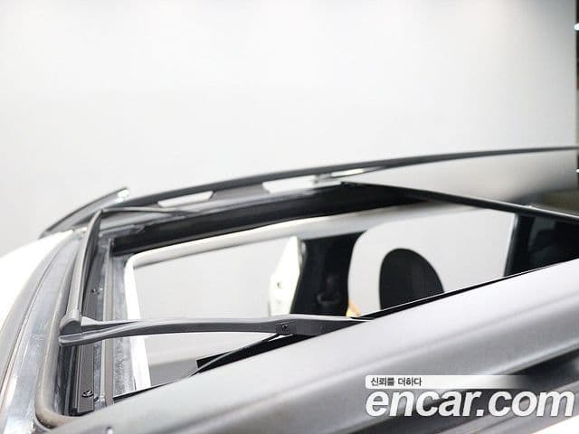 Jeep Renegade 2021 — ფოტო 8/20