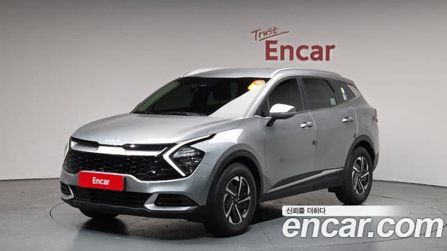 Kia Sportage 2022 — Фото 1/20