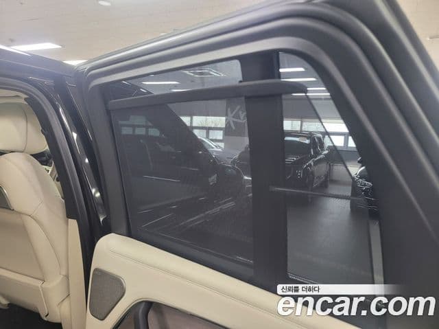 Land Rover Range Rover 2025 — ფოტო 17/20