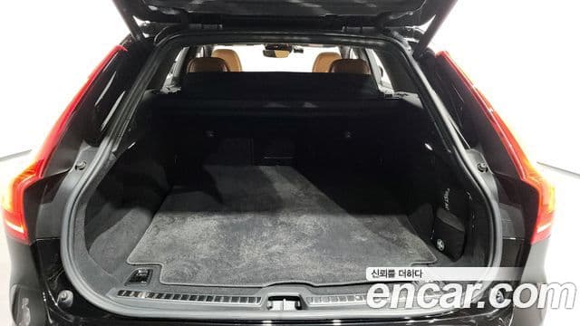 Volvo V90 Cross Country 2018 — ფოტო 20/20